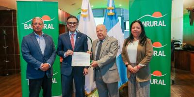 Estado de Guatemala recibe título de acciones de la serie “A”