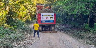 Covial continúa mejorando la ruta entre San José del Golfo y El Progreso para garantizar un viaje más seguro