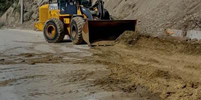 Ruta CA-09 Norte habilitada tras atender derrumbe en El Progreso