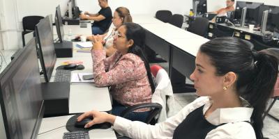 El curso, que se desarrolla del 22 de septiembre al 10 de octubre de 2025, forma parte de las acciones estratégicas impulsadas por la DGAC para elevar los estándares de calidad y seguridad operacional en el sistema aeronáutico guatemalteco.
