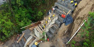Covial protege carretera con muro de gaviones en la RN-15