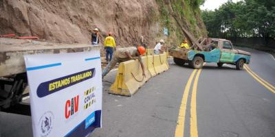Covial comienza trabajos para estabilizar talud en Boca del Monte