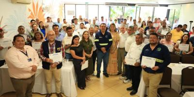 Digitalizar para avanzar, más de 100 transportistas en Petén se suman a la era tecnológica con apoyo de la DGT