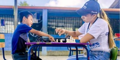 Niños y jóvenes de la Aldea Baleu viven cada fin de semana una experiencia llena de aprendizaje, diversión y esperanza gracias al programa Jóvenes Protagonistas del Ministerio de Desarrollo Social (MIDES).