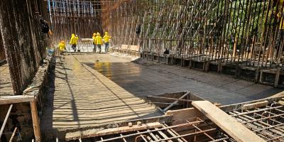 Puente vehicular en Ocós: avances en el armado y fundición de subestructura