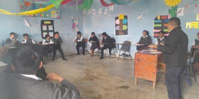 Uso de idiomas mayas en servicios públicos