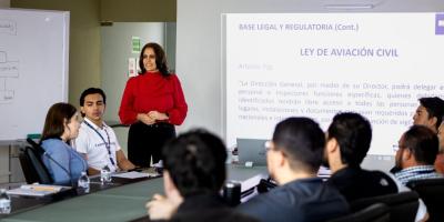 La Dirección General de Aeronáutica Civil (DGAC) llevó a cabo la inducción técnica dirigida a 15 futuros inspectores aeronáuticos, quienes se preparan para desempeñar funciones en distintas especialidades dentro de la institución.