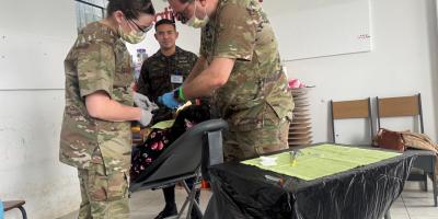 Ejército de Guatemala y Guardia Nacional de Arkansas desarrollan jornada médica en Cobán, Alta Verapaz.