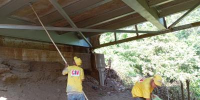 Avanza el mantenimiento del puente El Rosario en la ruta hacia Champerico