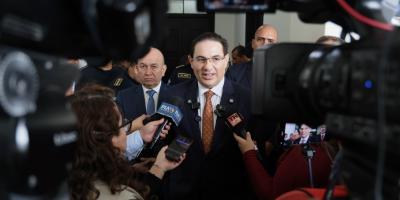 Ministro de Gobernación rinde cuentas ante la Comisión de Asuntos de Seguridad Nacional del Congreso