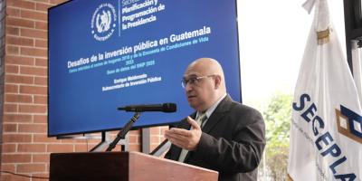 Enrique Maldonado, Subsecretario de Inversión para el Desarrollo, expuso los desafíos clave de la inversión en Guatemala.