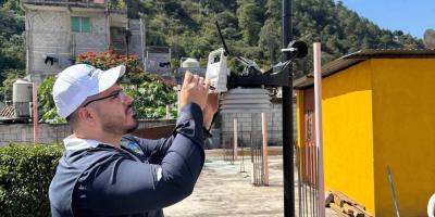 Insivumeh da mantenimiento a estaciones meteorológicas en Huehuetenango