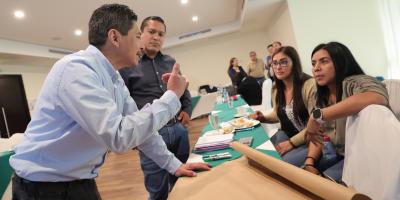 Optimizan capacidades de profesionales para fortalecer la vinculación de mercados