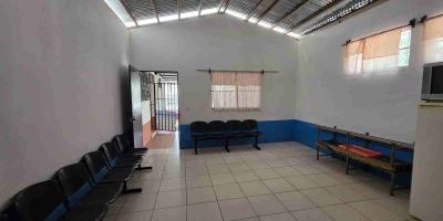 Mantenimiento en el Puesto de Salud Las Trojes mejora el entorno y servicio para los vecinos de Amatitlán