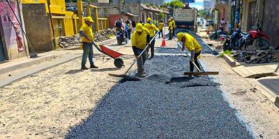 Nueva vida para la ruta entre Zaragoza y Comalapa: avanzan trabajos de bacheo en Chimaltenango