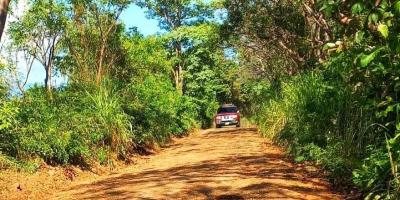 CIV mejora camino rural en Taxisco para fortalecer la movilidad y el desarrollo local