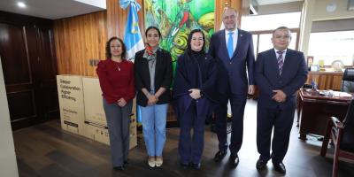 Entrega simbólica de equipo y software para fortalecer CIEA