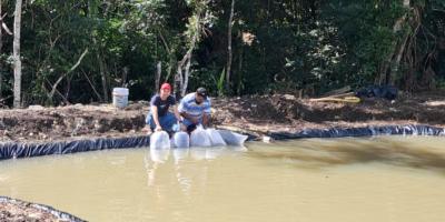 Entregan alevines a productores de El Chal