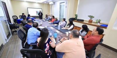 Fortalecen capacidades institucionales para la atención con pertinencia cultural