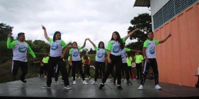 El Programa Beca Artesano del Ministerio de Desarrollo Social (MIDES), benefició a 8 mil 921 mujeres durante 2025. 