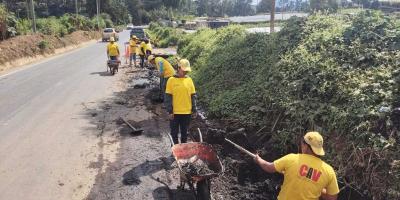 Recuperamos drenajes en ruta Parramos – Calderas para prevenir inundaciones en Chimaltenango