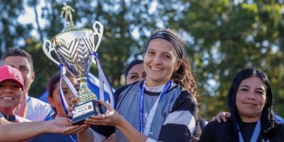 El equipo femenino del MCD logró el subcampeonato. 