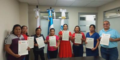 Más de 570 familias reciben certeza jurídica de sus hogares por parte de UDEVIPO