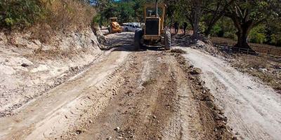 Más de 4 mil habitantes de Jalapa mejoran su acceso a servicios y comercio con mantenimiento vial