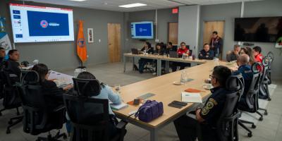 Coordinan estrategias comunicacionales frente a la temporada de incendios