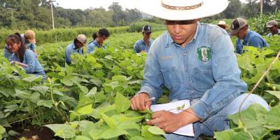 ENCA mantiene firme compromiso con la formación y la agricultura sostenible 