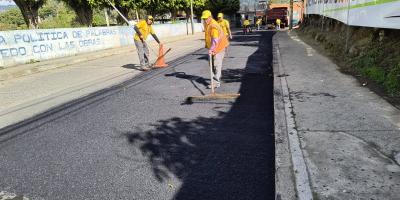 Mejoran el camino entre Santa Lucía y Magdalena Milpas Altas y facilitan la movilidad en Sacatepéquez