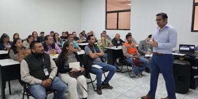 Durante la actividad, se explicaron los principales derechos y prestaciones que dicha ley reconoce a los servidores públicos y a sus beneficiarios, entre los que destacan la pensión por jubilación, pensión por invalidez, pensión por orfandad y otras prestaciones económicas, de conformidad con lo establecido en el Decreto 63-88 y su reglamento.