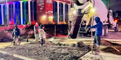 Obra en marcha: mezclado de base y nivelación de carriles en el paso a desnivel de Xela