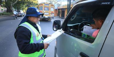 Controles para prevenir la falsificación de documentos en el transporte extraurbano son reforzados por la DGT 
