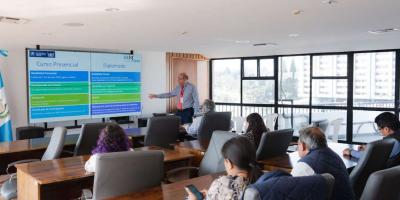 Capacitación internacional fortalece la gobernanza digital en beneficio del país