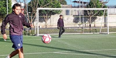Academia de Fútbol del Parque de la Paz impulsa el desarrollo integral de la niñez y juventud en la zona 21. 