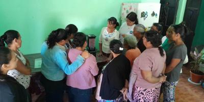 Desarrollan taller para optimizar producción de traspatio