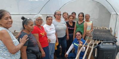 Entregan insumos para mejora hortícola del CADER en Zacapa