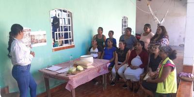 Fomentan la seguridad alimentaria en Jutiapa mediante el manejo adecuado de aves de corral