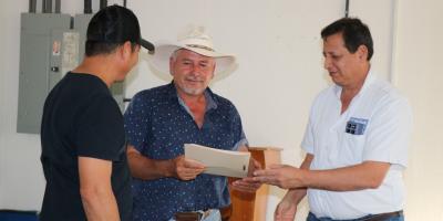 Fortalecen organización de ganaderos en Petén