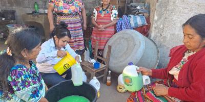 Impulsan emprendimiento local con taller de productos artesanales