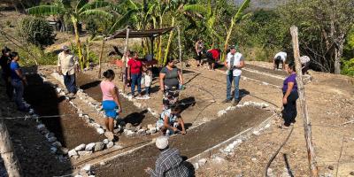 Impulsan huertos comunitarios para producir sus propios alimentos