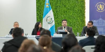 Minfin presenta sistema de alertas para prevenir riesgos y mejorar las adquisiciones  