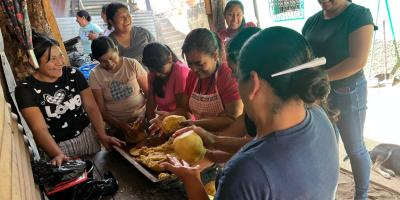 Taller de preparación de alimentos impulsa la economía familiar en Jutiapa 