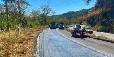 Finaliza la colocación de la segunda capa de asfalto en Santa Rosa