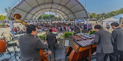Aplausos y alegría marcaron la celebración de la 19.ª edición del Día Nacional de la Marimba en la Plaza de la Constitución.