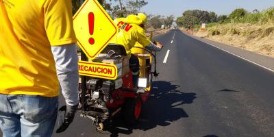 Renovación de Señalización en la CA-2 Occidente brinda seguridad a los conductores
