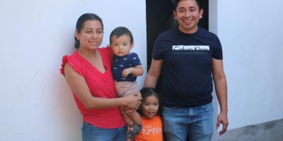 Familias de Patulul reciben un nuevo hogar y comienzan una vida con mayor seguridad y dignidad
