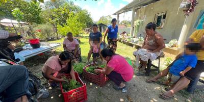 Entregan pilones en Sayaxché, Petén
