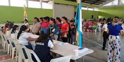 Entregan raciones alimentarias en dos departamentos